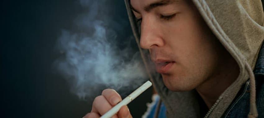 Entdecken Sie die e-zigarette: Jetzt e-zigarette in klein und schmal für unterwegs erleben